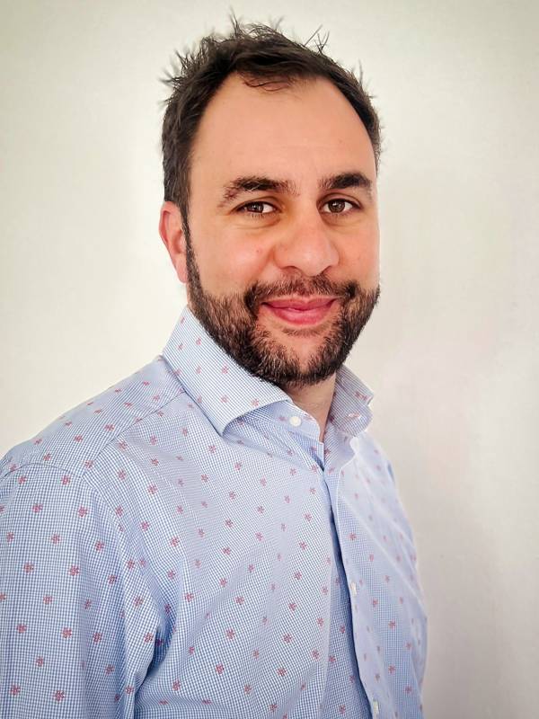 Foto Pablo Vallejo en color